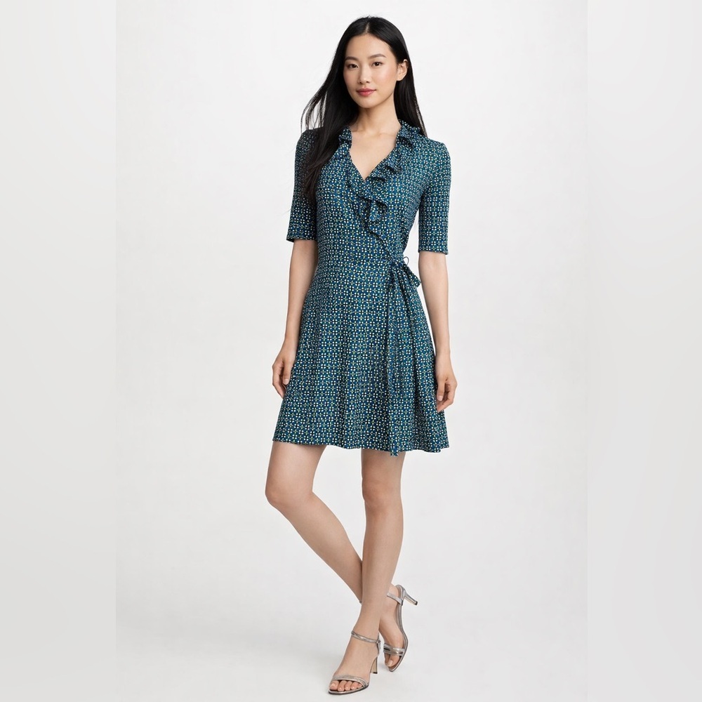 Diane von Furstenberg Savilla Ruffle Front Wrap Dress 100% Silk Size 2